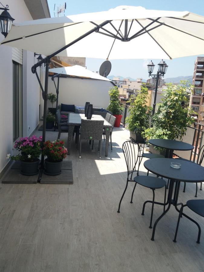 Le Tre Gioie Bed & Breakfast ปาแลร์โม ภายนอก รูปภาพ